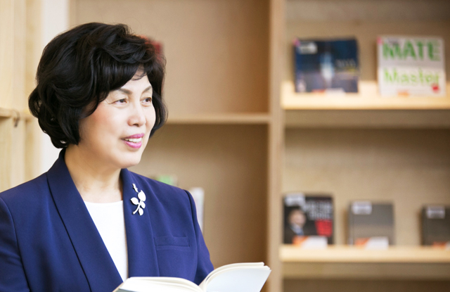 숙명여자대학교 총장 강정애